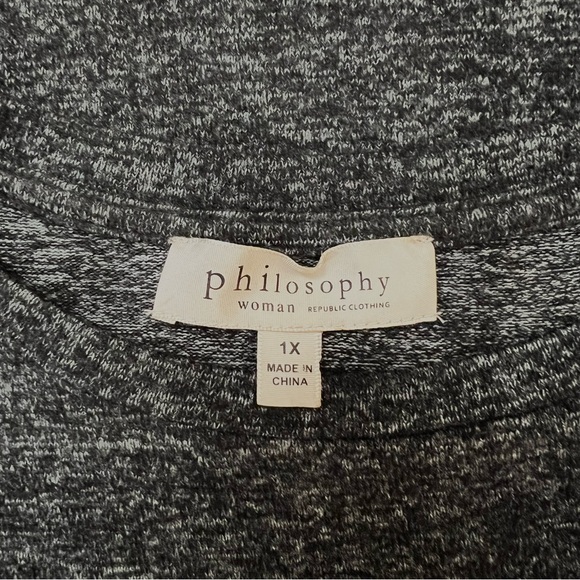 Philosophy Women’s Sweater Size 1X Black Gray Bell Sleeves Relaxed Fit Soft - Picture 7 of 8